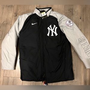 Authentic Nike Yankees Jacket- Get it for the World Series watch party.
